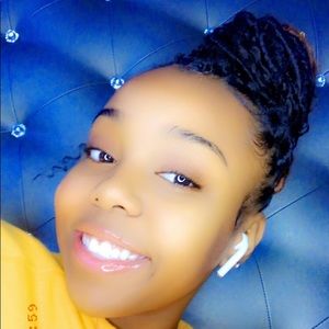 Meet your Posher, Gabrielle